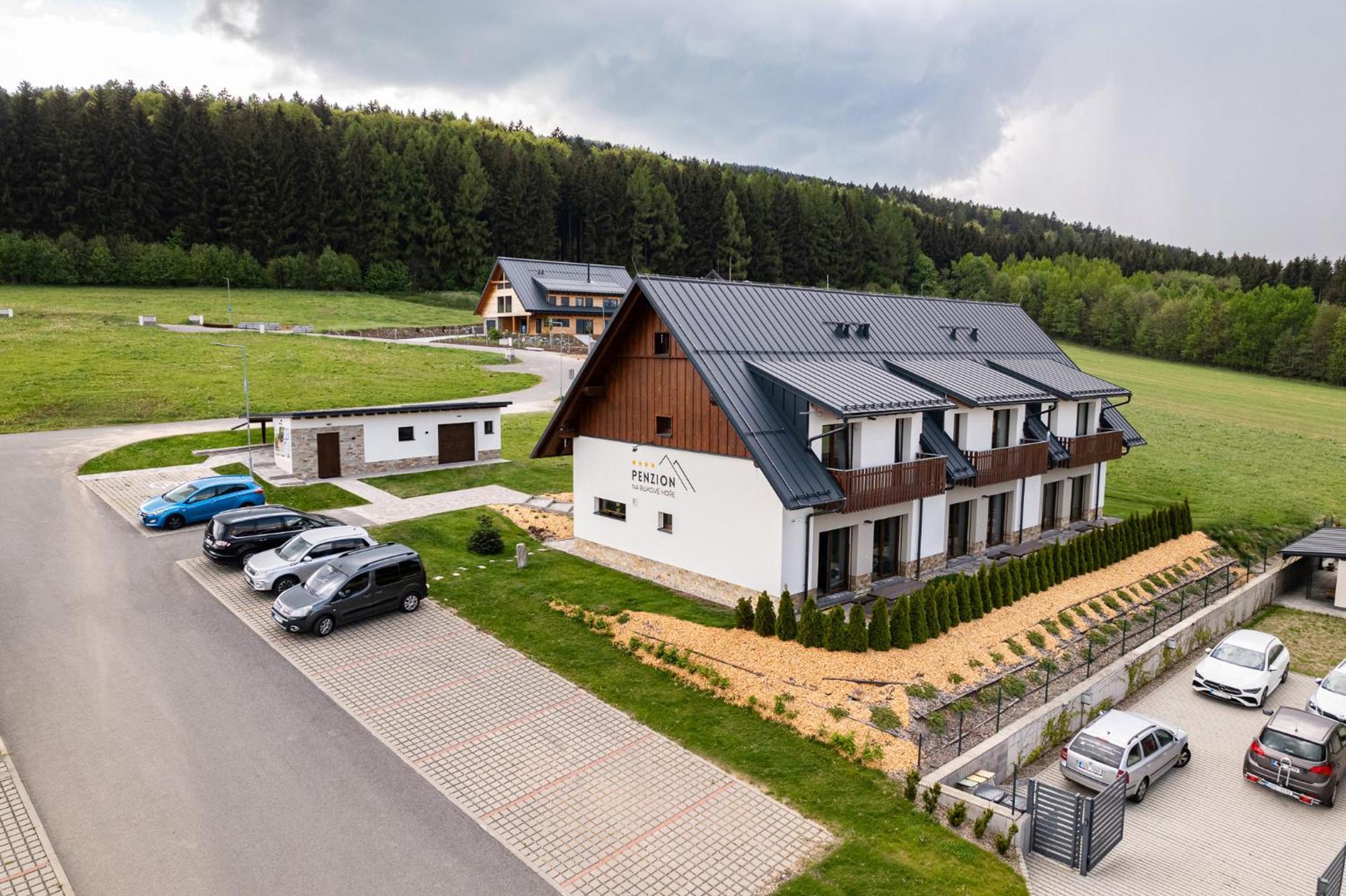 "Penzion Na Bukove Hore" - Apartmanovy Dum, Horsky Resort Bukova Hora Червена-Вода Екстер'єр фото